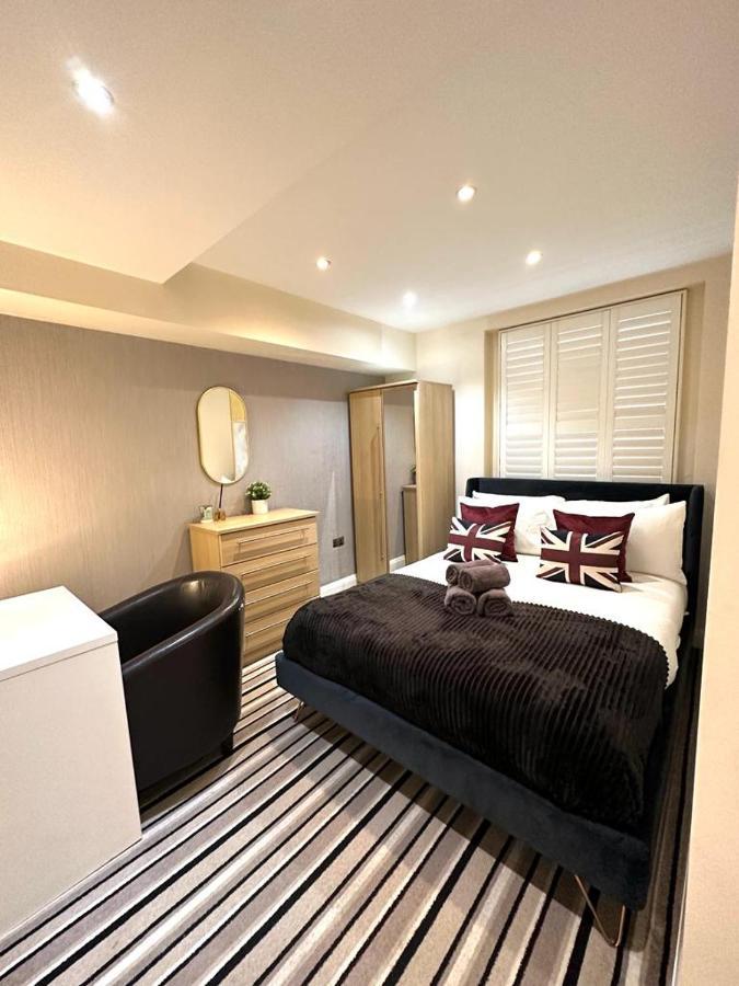 Exquisite 3 Bedroom Apartment With Private Terrace In Pimlico London Exterior photo