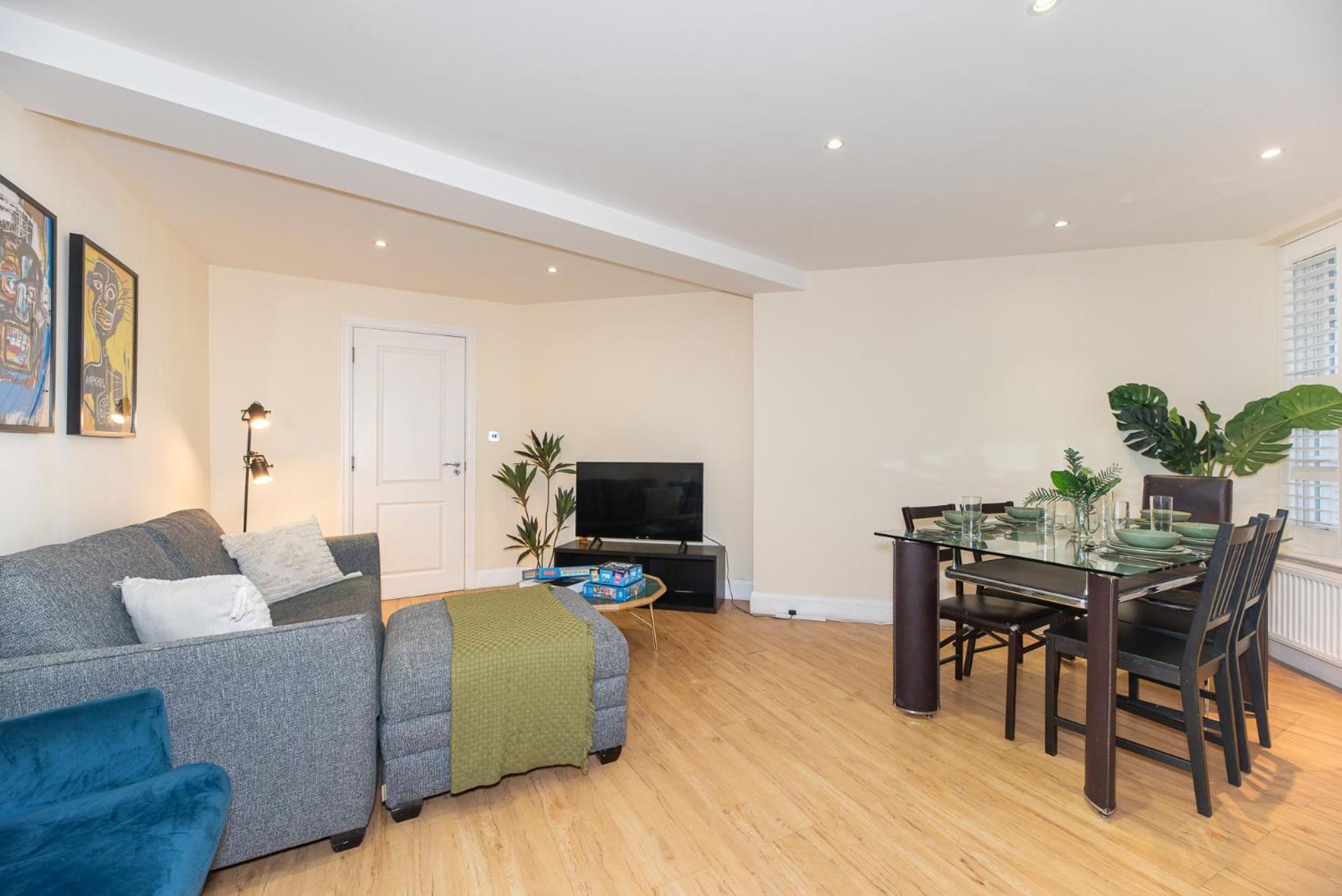 3 Bedroom Apartment With Private Terrace In Pimlico, Westminster, Victoria London Exterior photo