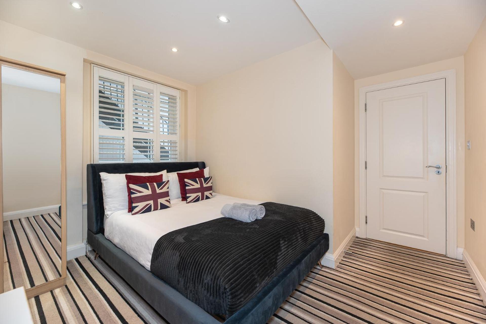 3 Bedroom Apartment With Private Terrace In Pimlico, Westminster, Victoria London Exterior photo