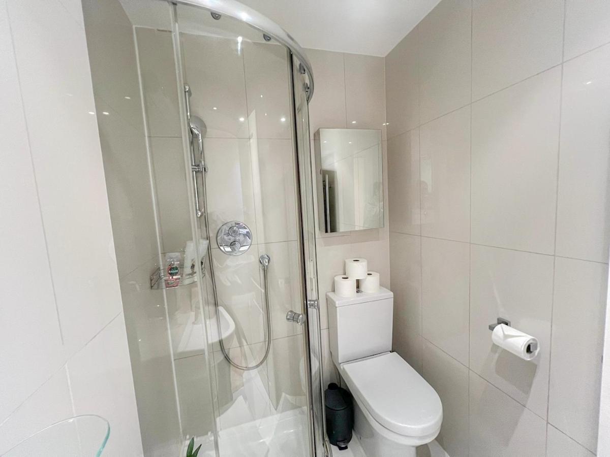3 Bedroom Apartment With Private Terrace In Pimlico, Westminster, Victoria London Exterior photo