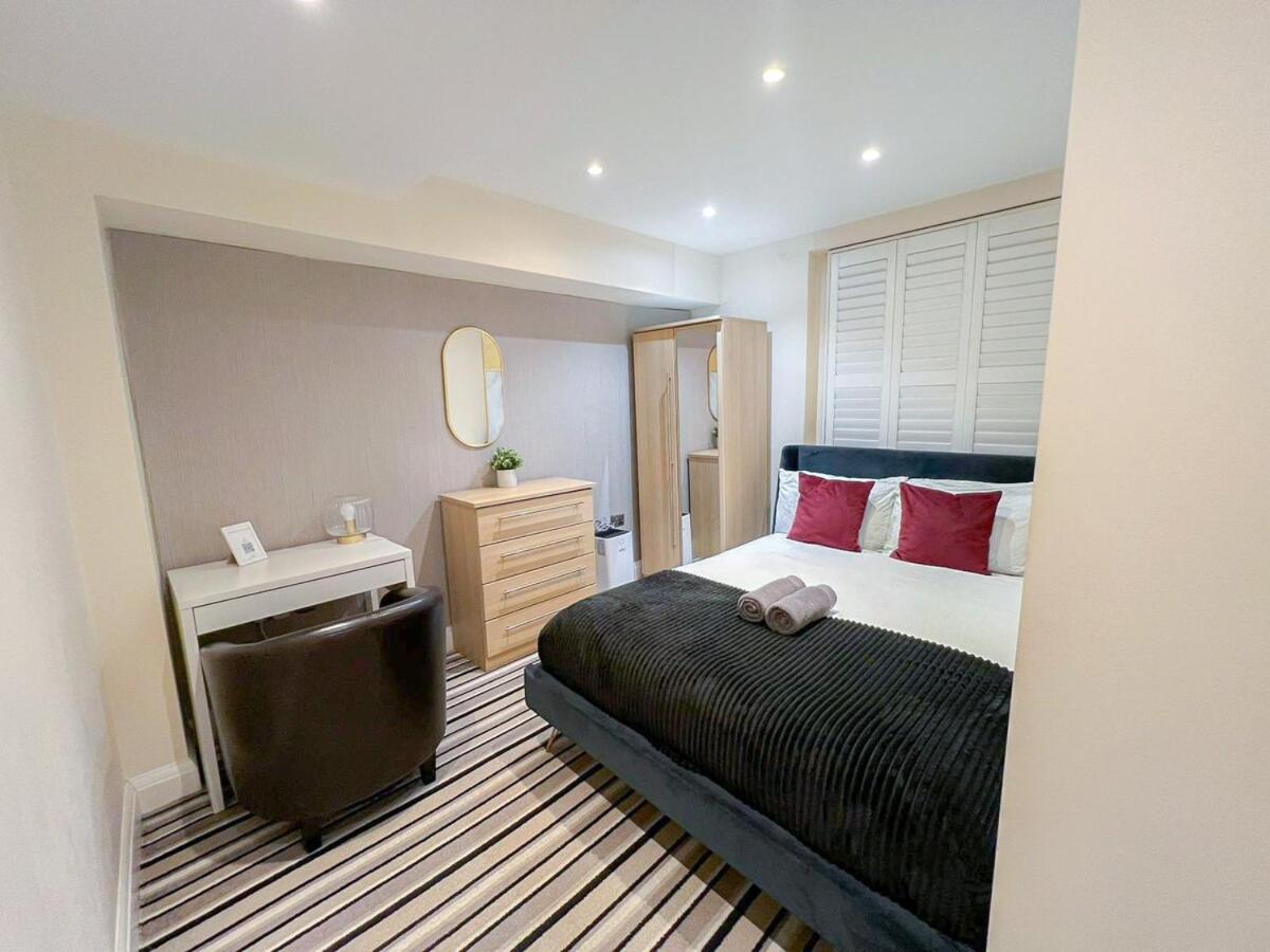 3 Bedroom Apartment With Private Terrace In Pimlico, Westminster, Victoria London Exterior photo