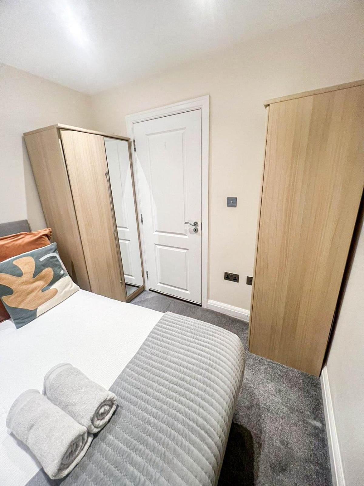 3 Bedroom Apartment With Private Terrace In Pimlico, Westminster, Victoria London Exterior photo