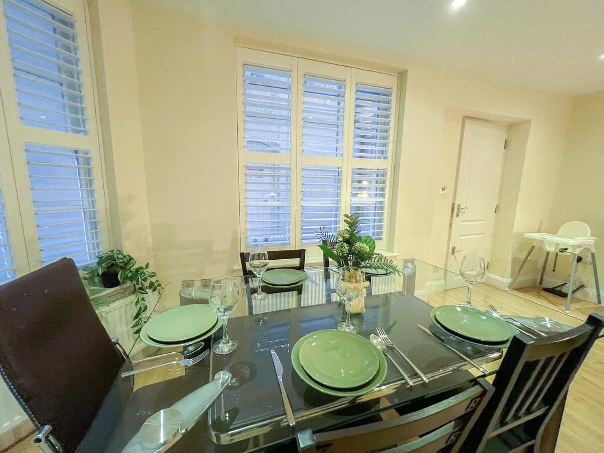 3 Bedroom Apartment With Private Terrace In Pimlico, Westminster, Victoria London Exterior photo