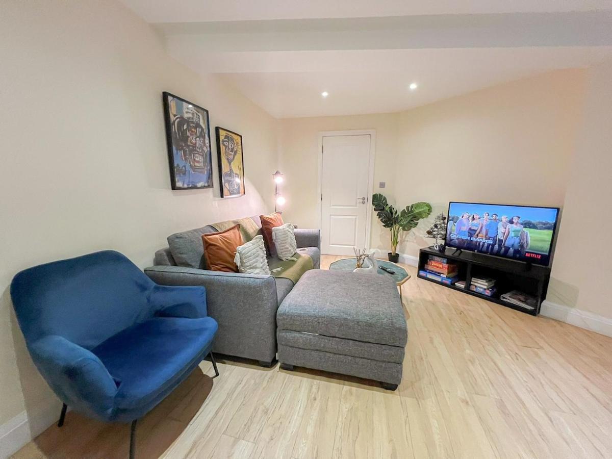 3 Bedroom Apartment With Private Terrace In Pimlico, Westminster, Victoria London Exterior photo